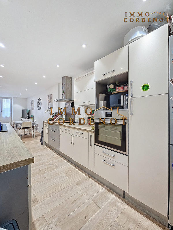 Appartement - 69 m² - 3 pièces