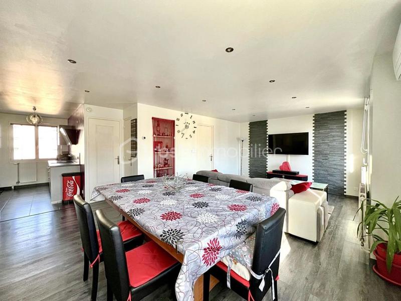 Appartement - 70 m² - 3 pièces