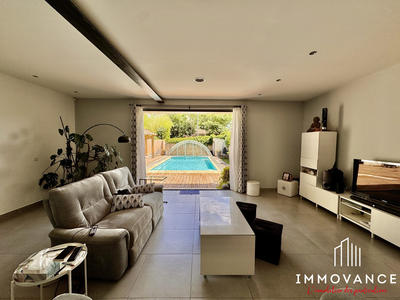 Bastide - 338 m² - 8 pièces