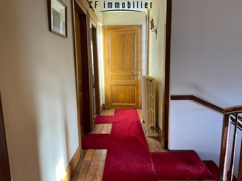 Maison - 185 m² - 7 pièces