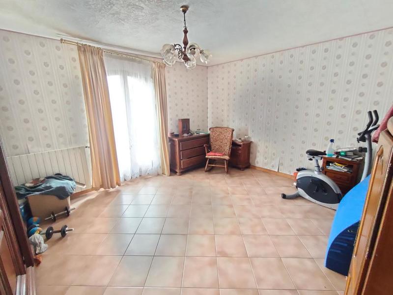 Maison - 390 m² - 11 pièces