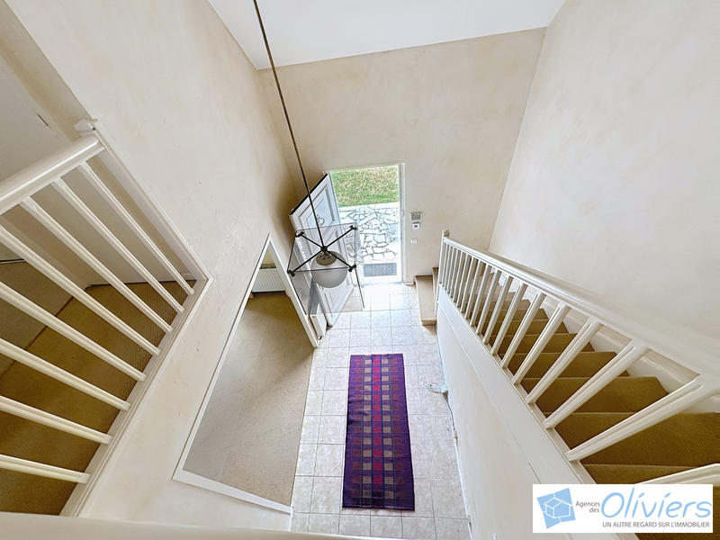 Maison - 181 m² - 8 pièces