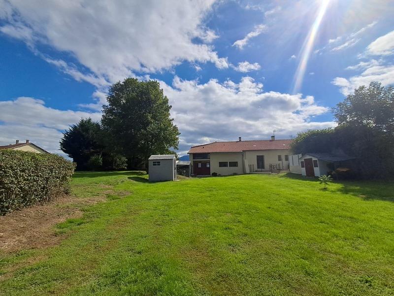 Maison de village - 249 m² - 7 pièces