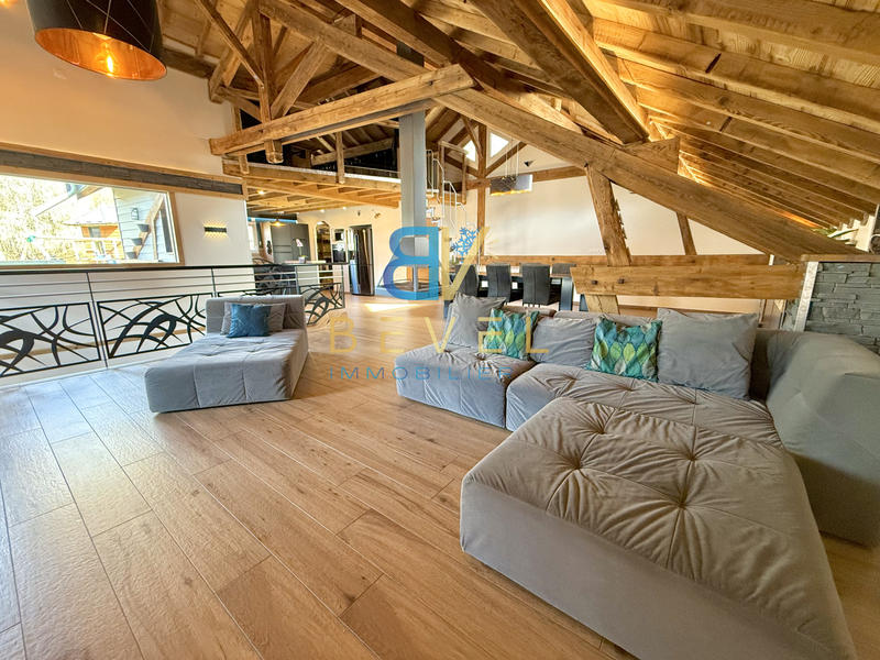 Maison - 185 m² - 5 pièces