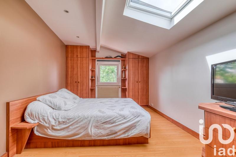 Maison - 180 m² - 6 pièces