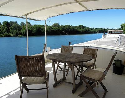 Appartement - 140 m² - 5 pièces