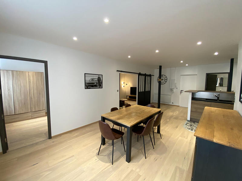 Appartement - 81 m² - 3 pièces