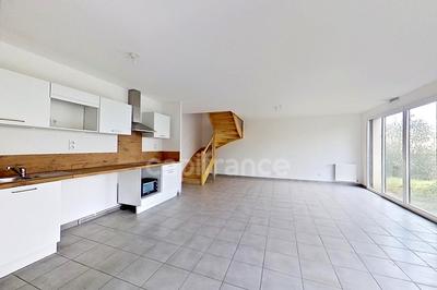 Maison - 115 m² - 6 pièces