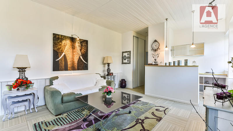 Maison - 234 m² - 7 pièces