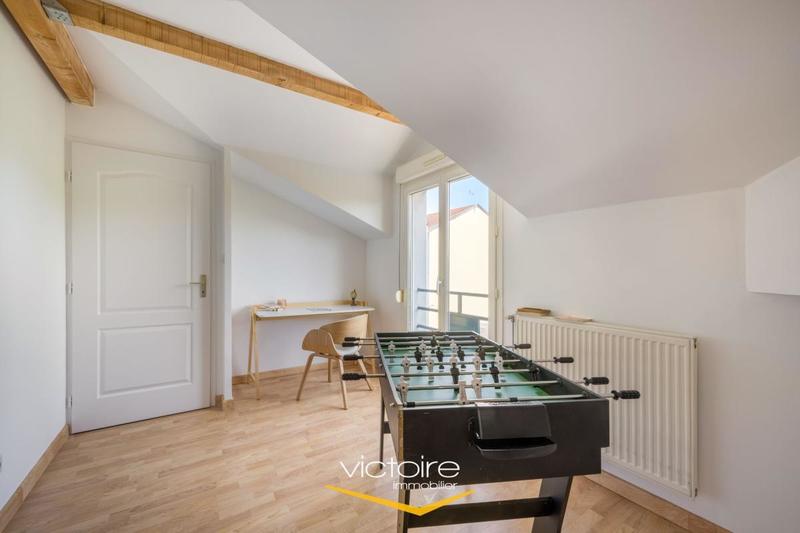 Appartement - 123 m² - 7 pièces
