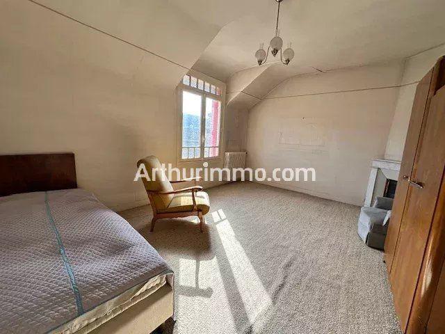 Maison - 120 m² - 7 pièces