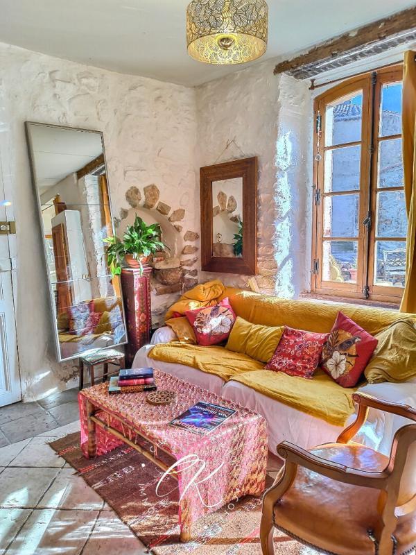 Maison - 325 m² - 9 pièces