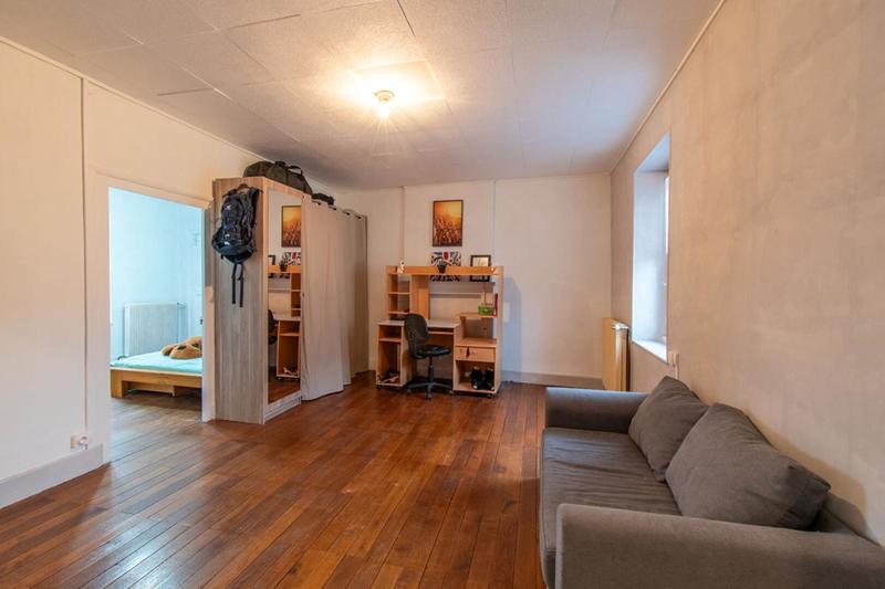 Maison - 183 m² - 8 pièces