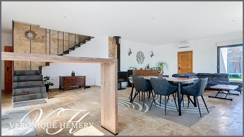 Maison - 198 m² - 5 pièces