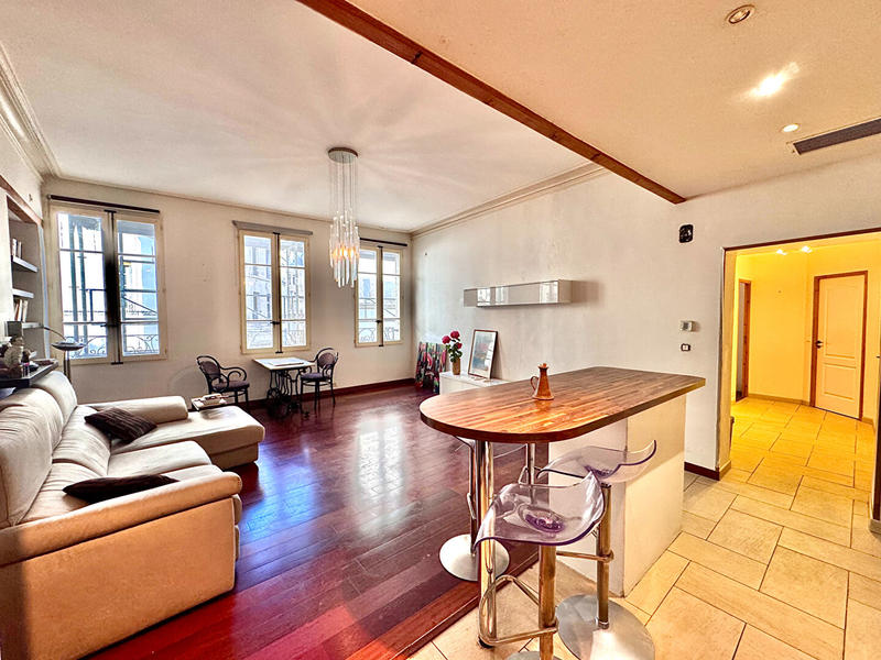 Appartement - 72 m² - 3 pièces