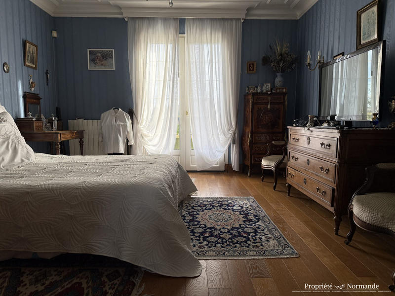 Villa - 190 m² - 6 pièces