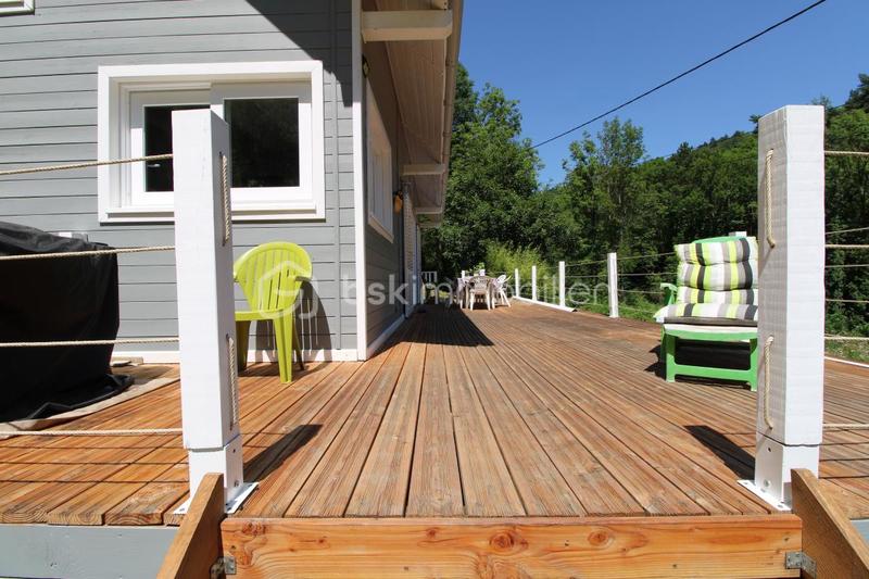 Villa - 137 m² - 7 pièces