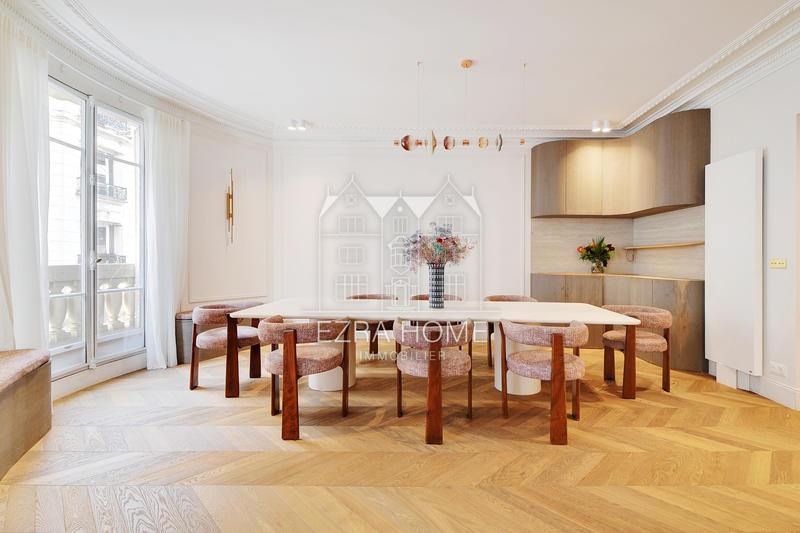 Appartement - 180 m² - 6 pièces