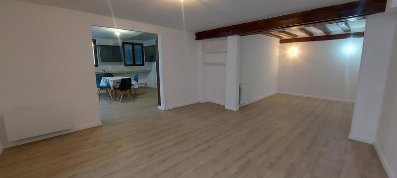 Appartement - 64 m² - 2 pièces