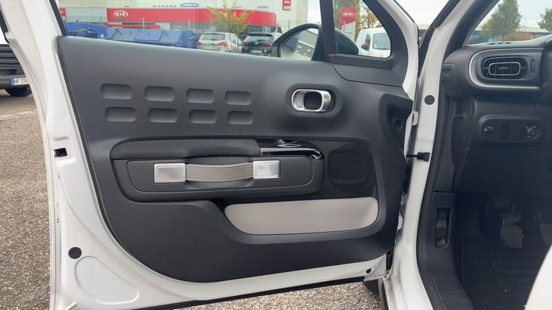 Citroën C3 1.2 PureTech 83 Shine - 5 places