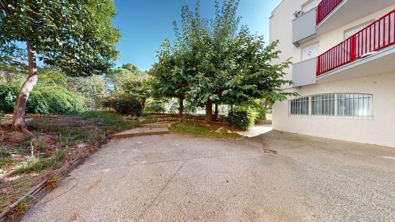 Bureau - 25 m² - 2 pièces