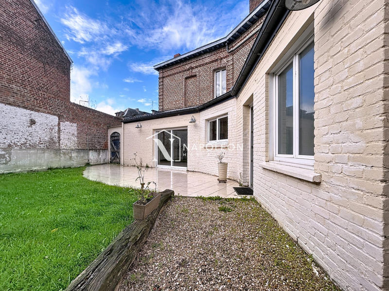 Maison - 177 m² - 6 pièces