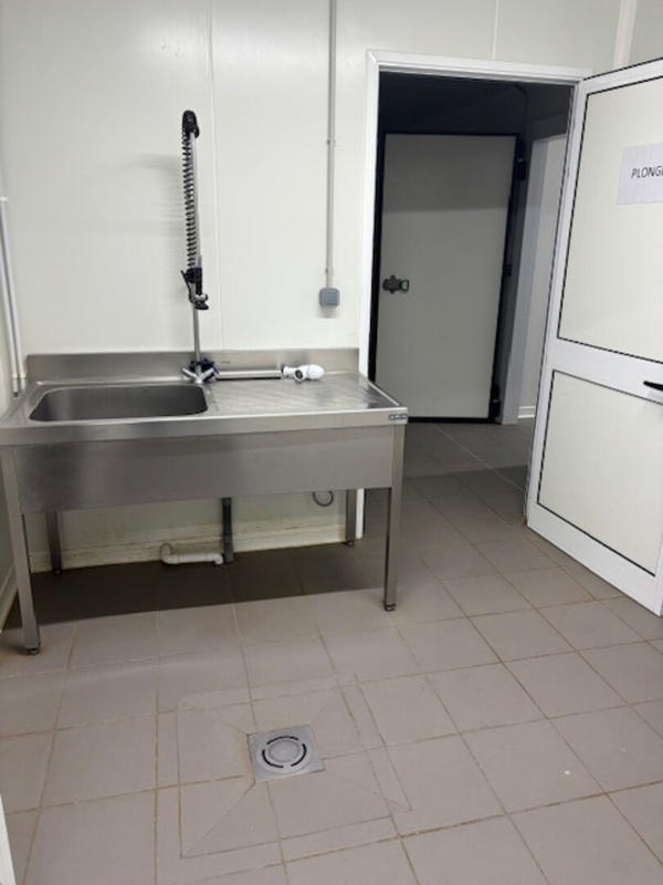 Local d'activité / Entrepôt - 651 m²