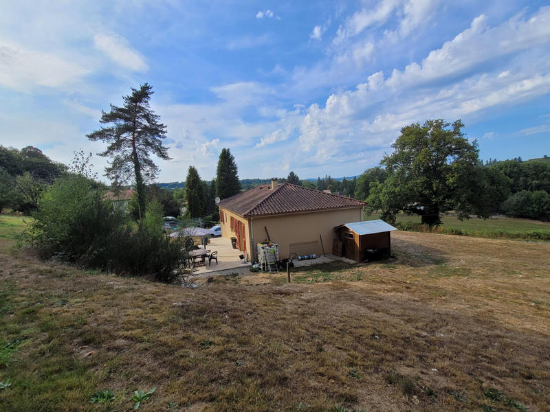 Maison - 99 m² - 5 pièces