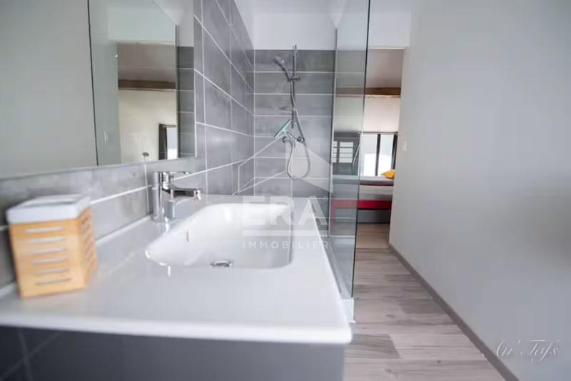 Immeuble - 5 pièces