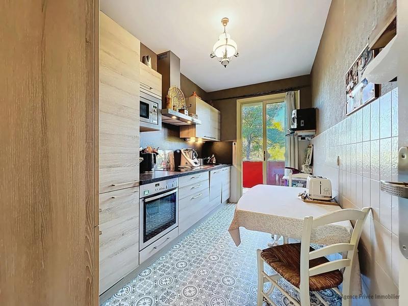 Appartement - 74 m² - 3 pièces