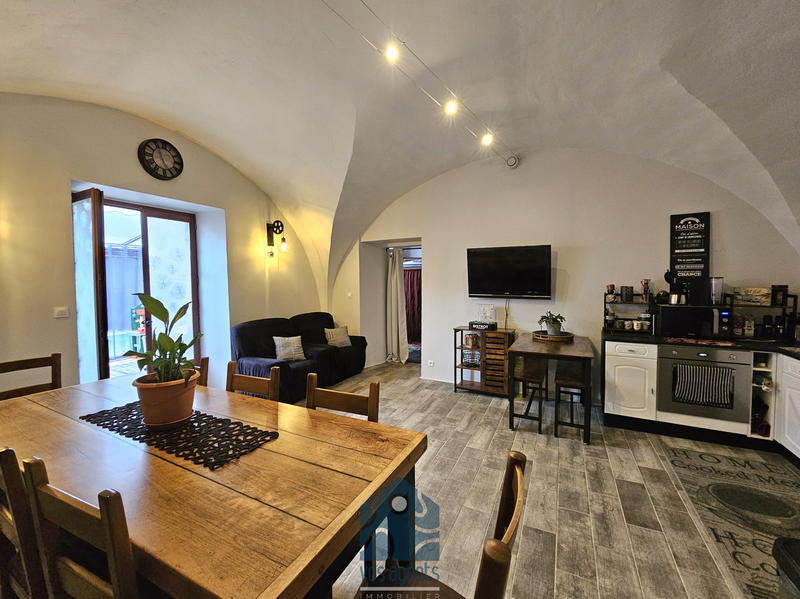 Maison - 200 m² - 5 pièces