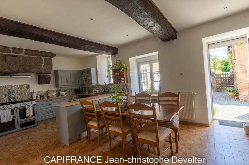 Maison en pierre - 122 m² - 6 pièces