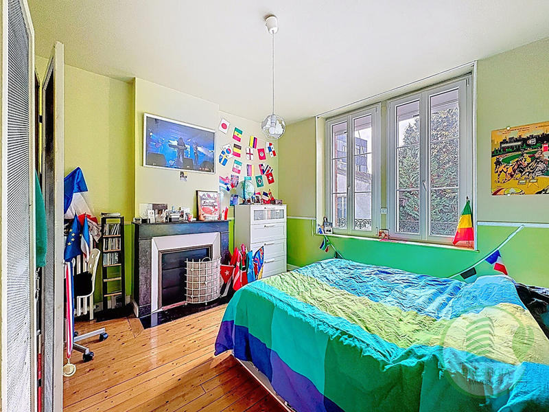 Maison - 150 m² - 7 pièces