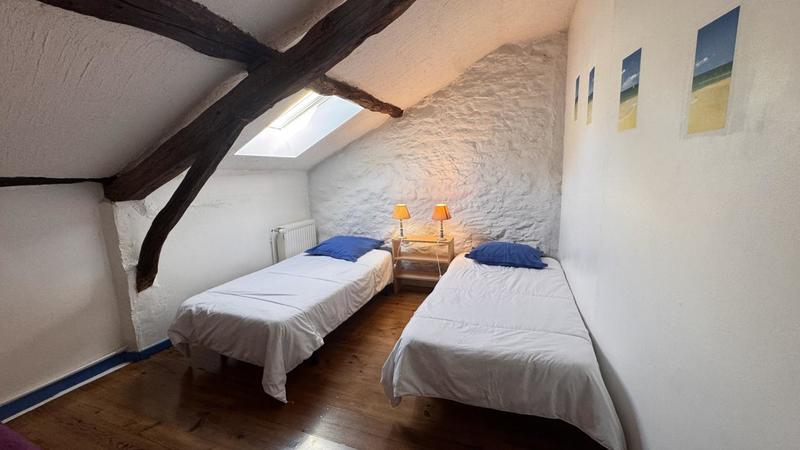 Maison - 220 m² - 7 pièces