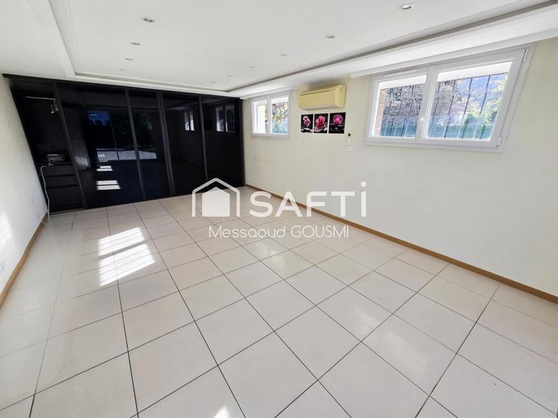 Villa - 168 m² - 5 pièces