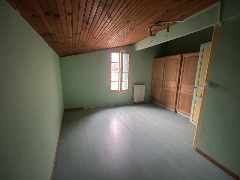 Maison - 99 m² - 5 pièces