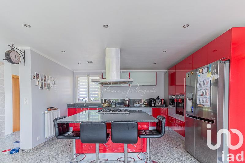 Maison - 178 m² - 7 pièces