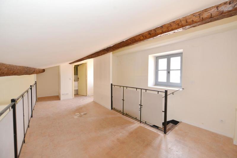 Loft - 72 m² - 2 pièces