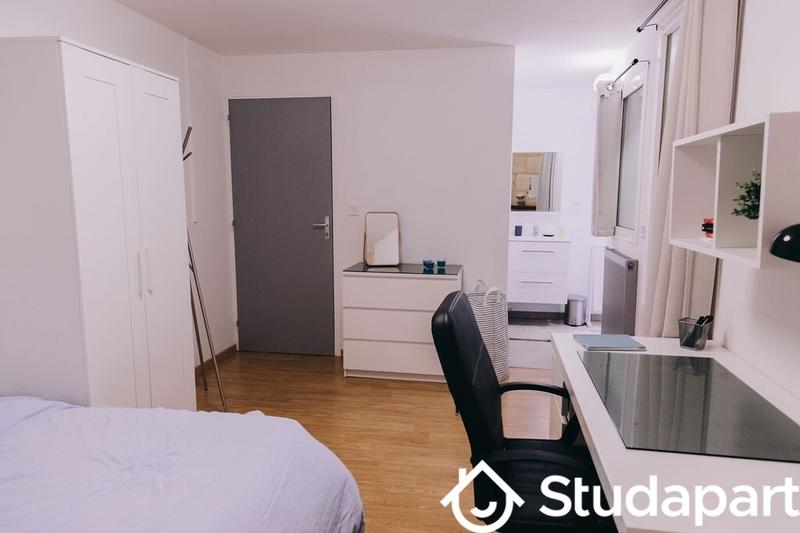 Chambre - 16 m² - 1 pièce