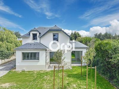 Maison - 136 m² - 5 pièces