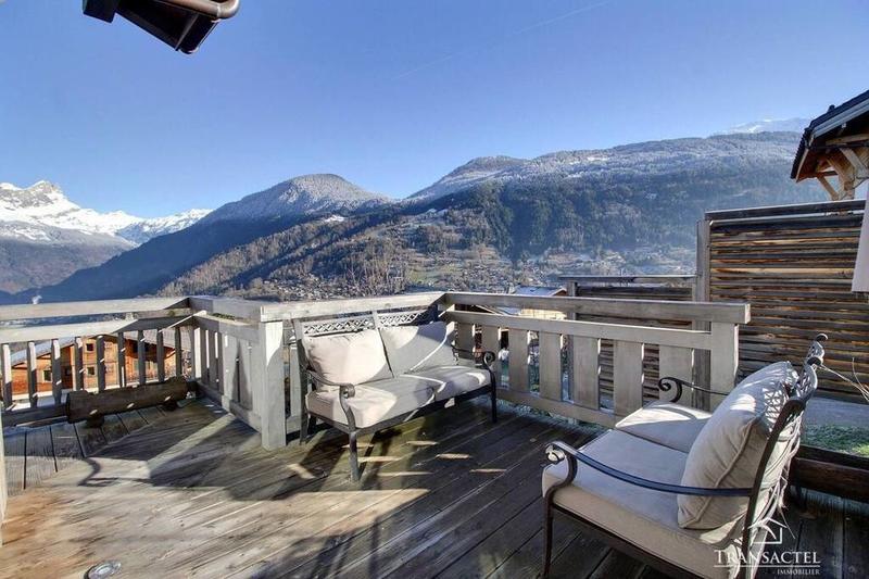 Châlet - 365 m² - 6 pièces