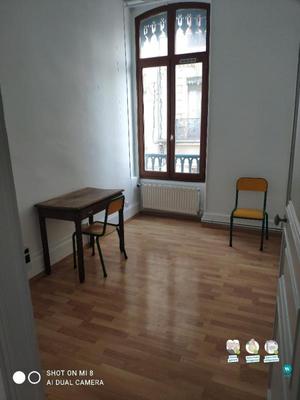 Appartement - 80 m² - 3 pièces