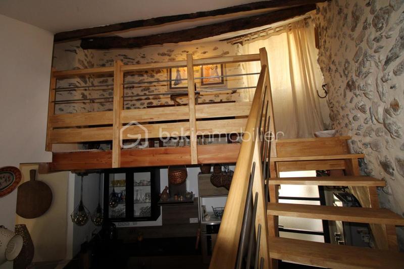 Demeure - 150 m² - 9 pièces