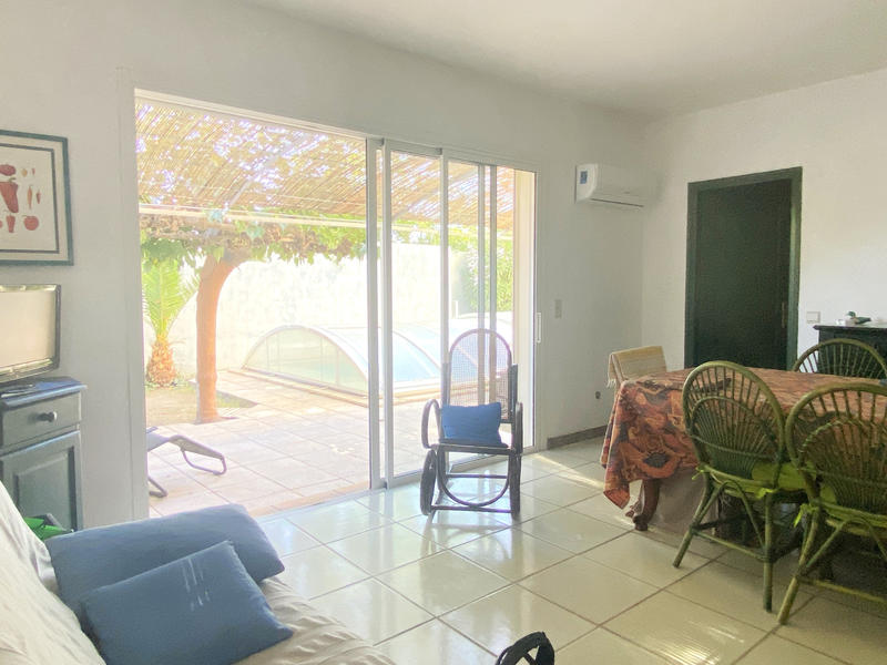 Maison - 207 m² - 8 pièces