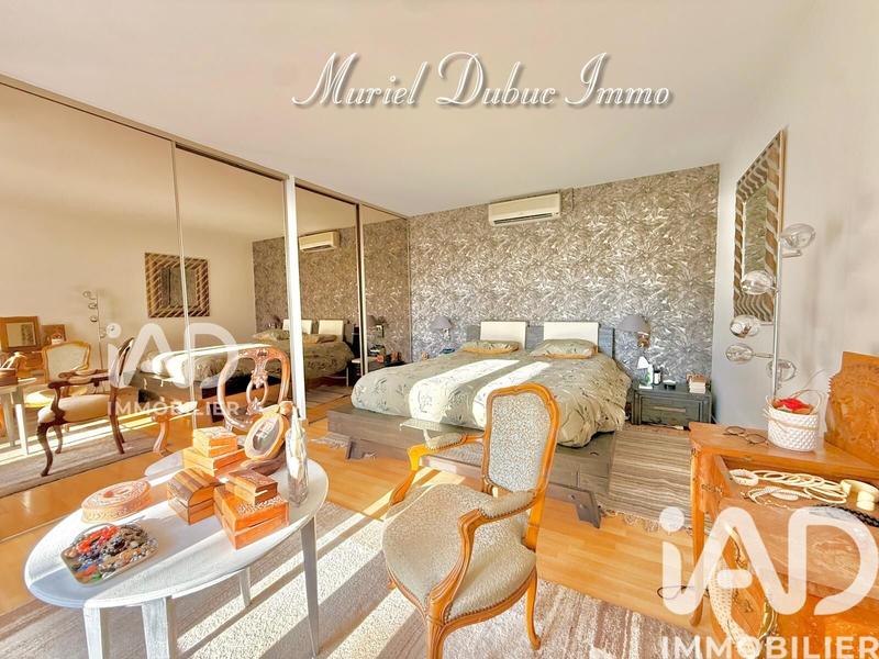 Maison - 185 m² - 5 pièces