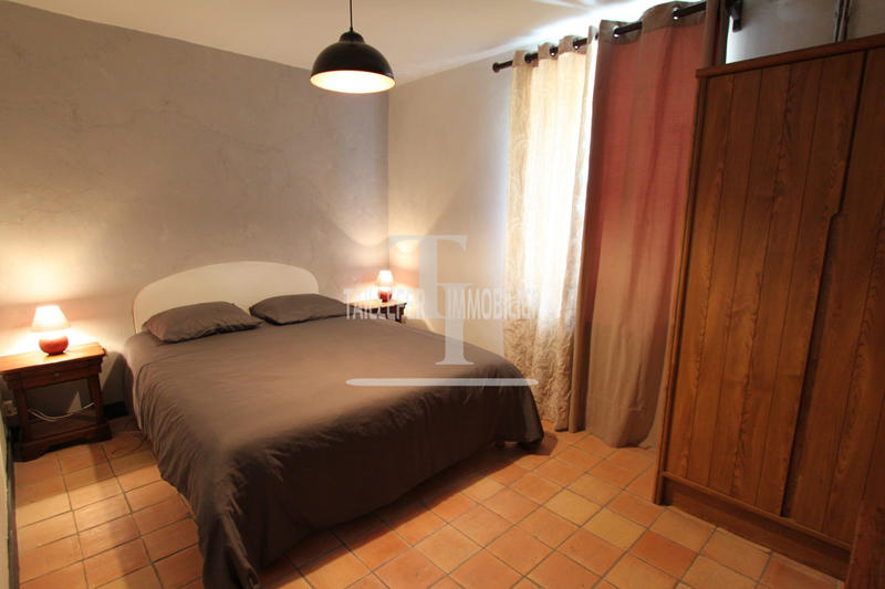 Maison - 252 m² - 9 pièces