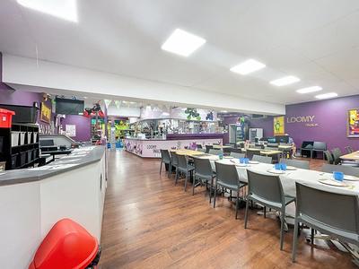 Local commercial - 790 m² - 9 pièces