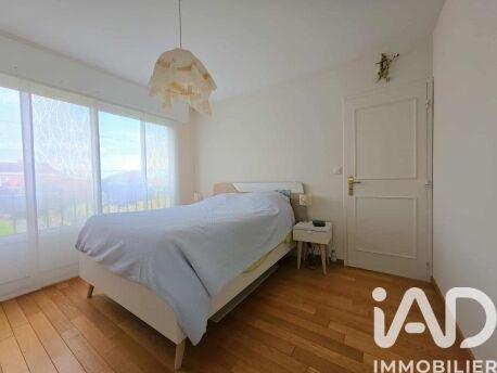 Maison - 96 m² - 5 pièces