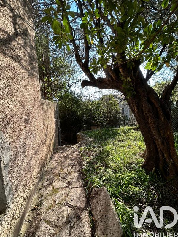 Maison - 185 m² - 5 pièces