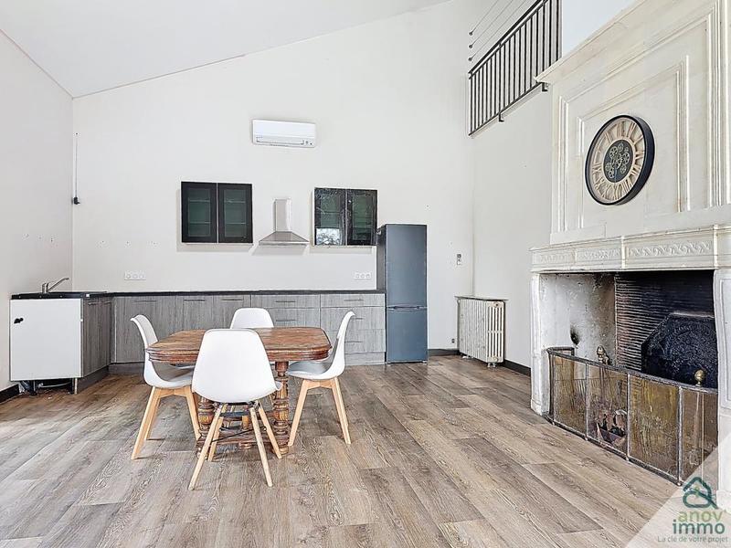 Propriété - 448 m² - 18 pièces